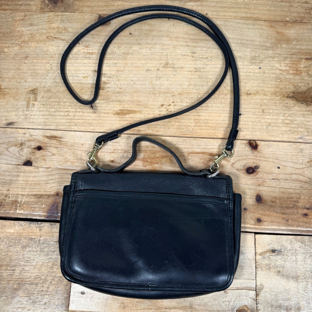 Croft & Barrow Y2K Soft Black Leather Turnlock Crossbody Top Handle Bag - Picture 2 of 14